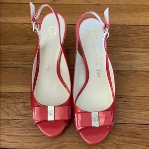 Anne Klein pink peep toe shoes